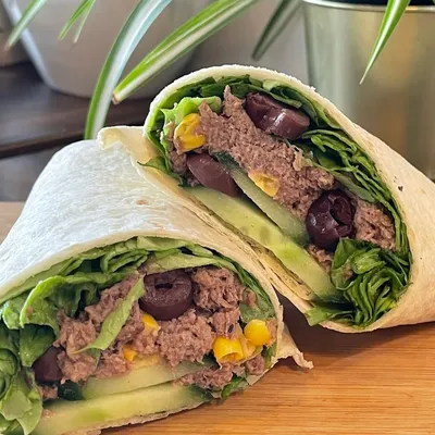 Tuna wrap with veggies